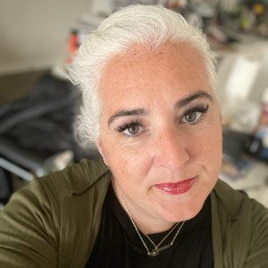 Meet your Posher, Beth